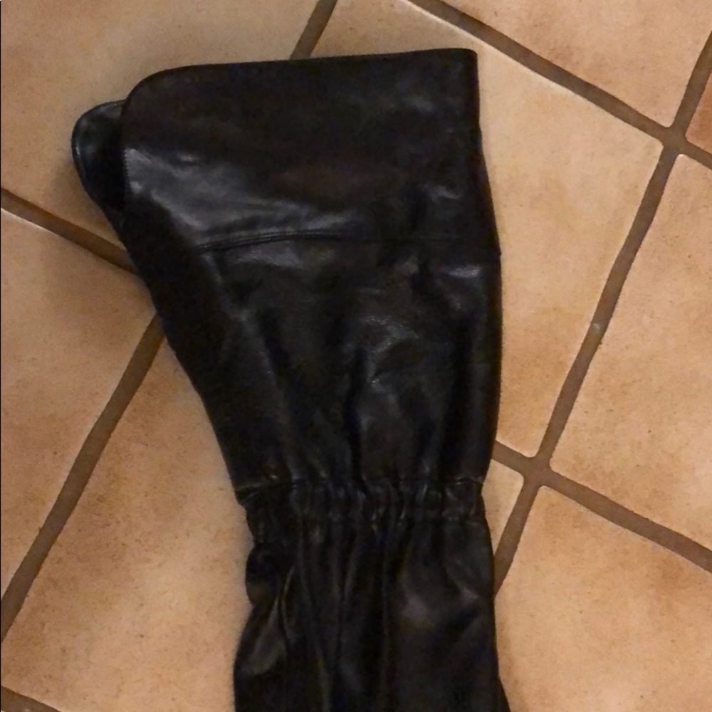 Coach Allyson knee high soft leather boots EUC - Picture 7 of 8
